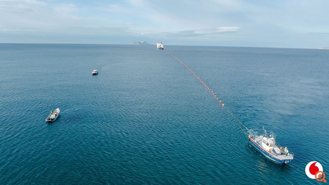 Vodafone: Nέα υποθαλάσσια διασύνδεση Κρήτης- Αθήνας μέσω Μήλου