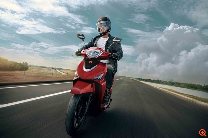 Yadea Voltguard Scooter Σκούτερ