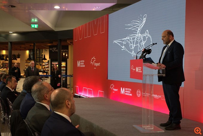 Ιάσονας Φωτήλας MOMUS Air