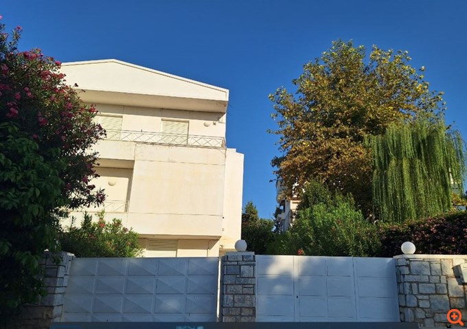 Πλειστηριασμοί: Τι "κλήρωσε" για οικογένεια Καρδασιλάρη, ΣΕΡΚΟ και Καπνική Μιχαηλίδης