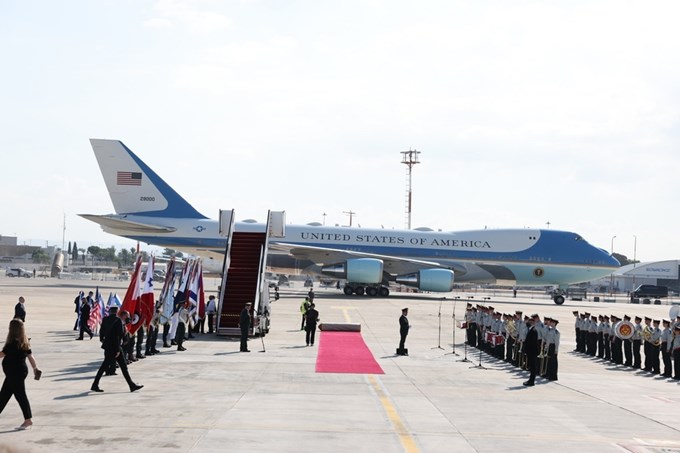 αεροσκαφος τραμπ ισραηλ