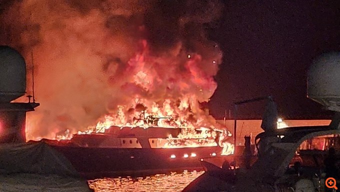 Φωτιά Μαρίνα Ζέας 3 02.08.2024