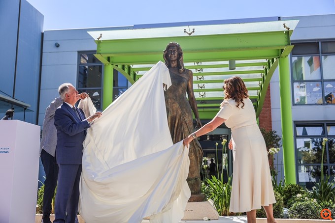 Αποκαλυπτήρια του αγάλματος της Μαριάννας Β. Βαρδινογιάννη στο Ογκολογικό Νοσοκομείο Παίδων