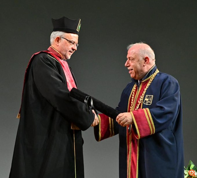 Χρήστος Μεγάλου Επίτιμος Διδάκτορας Παν. Πειραιώς
