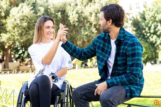 "React Docuseries" από την Κωτσόβολος: Η νέα digital σειρά που μας καλεί να κάνουμε "REACT" για έναν Kαλύτερο Kόσμο