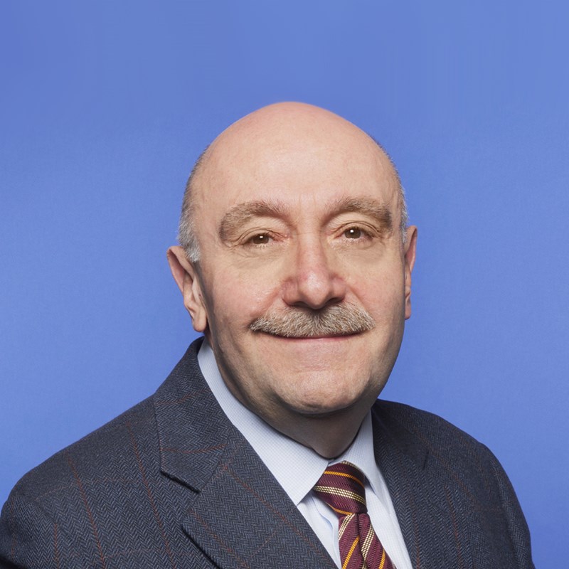 Πέτρος Λάζος  (ΝΕΑ ΦΩΤΟ, ΤΕΤΡΑΓΩΝΗ, 11/2021)