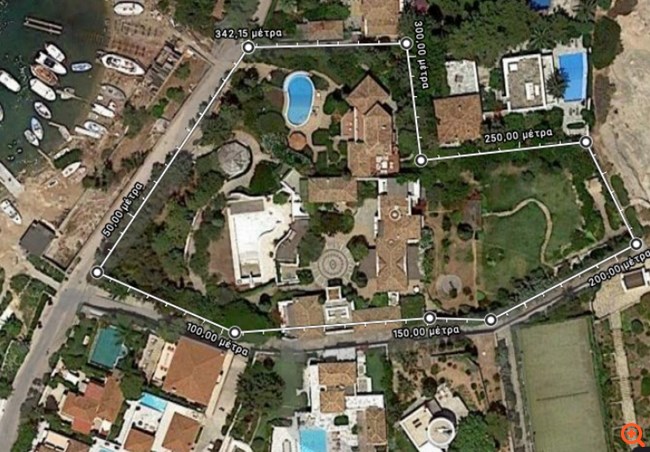 Η ώρα του "σφυριού" για τη βίλα του Άλκη Δαυίδ - Ποια άλλα ακριβά ακίνητα βγαίνουν σε πλειστηριασμό
