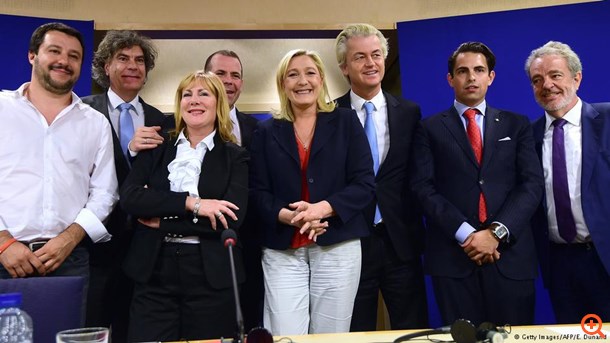 DW: Στα φόρτε τους οι λαϊκιστές μετά τη νίκη Τραμπ