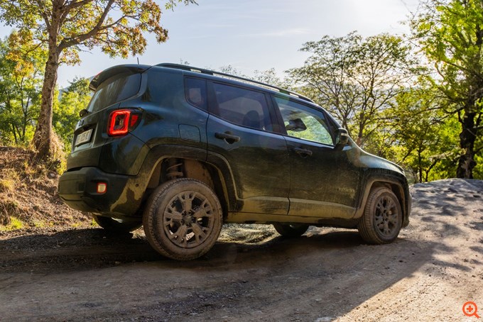 Νέες εκδόσεις North Star για Jeep Renegade και Compass