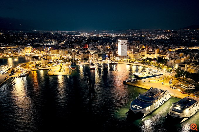 H Range Rover στον Πύργο Πειραιά: Ένα από τα κορυφαία luxury brands παγκοσμίως "δημιουργεί" τον απόλυτο αστικό ψηφιακό καμβά