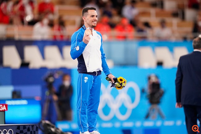 petrounias