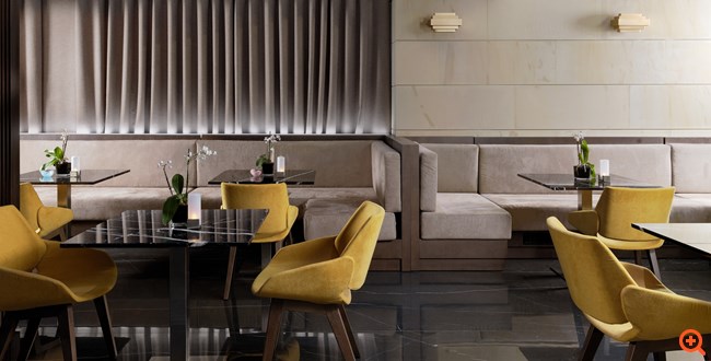 Plaza Café, προσιτή all day πολυτέλεια στο πιο ιδανικό location στην καρδιά της πόλης