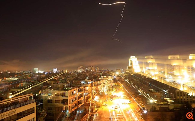 Αεροπορικές επιδρομές στη Συρία εξαπέλυσαν ΗΠΑ, Βρετανία και Γαλλία