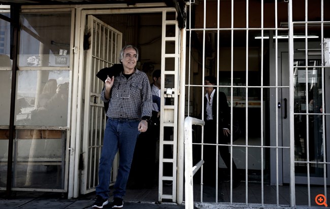 Σφοδρές πολιτικές αντιδράσεις για την άδεια στον Δημήτρη Κουφοντίνα