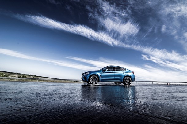 Ο κίνδυνος της οδήγησης στην βροχή (vid.)