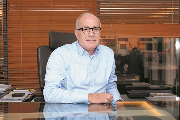 Στην κρίση, πρέπει να παραμένεις πιστός στις αξίες σου