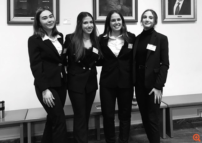 Let’s Sign: Η εφαρμογή που μεταφράζει τη νοηματική γλώσσα στην ομιλούμενη και αντίστροφα