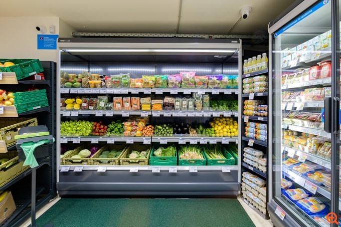 Νησιά και μικρές πόλεις σε πρώτο πλάνο: η ΑΒ Βασιλόπουλος μετατρέπει την εποχικότητα σε επενδυτική ευκαιρία