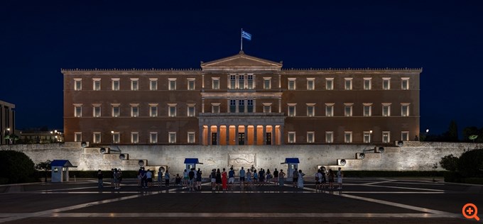 Διεθνής διάκριση για τον αρχιτεκτονικό φωτισμό της Βουλής