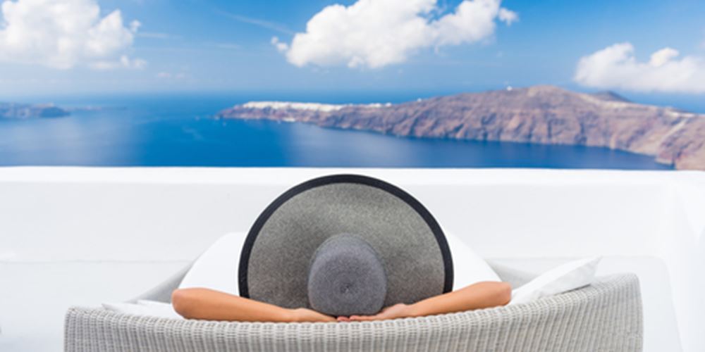 Λιγότεροι οι ξένοι τουρίστες που επιλέγουν Ελλάδα