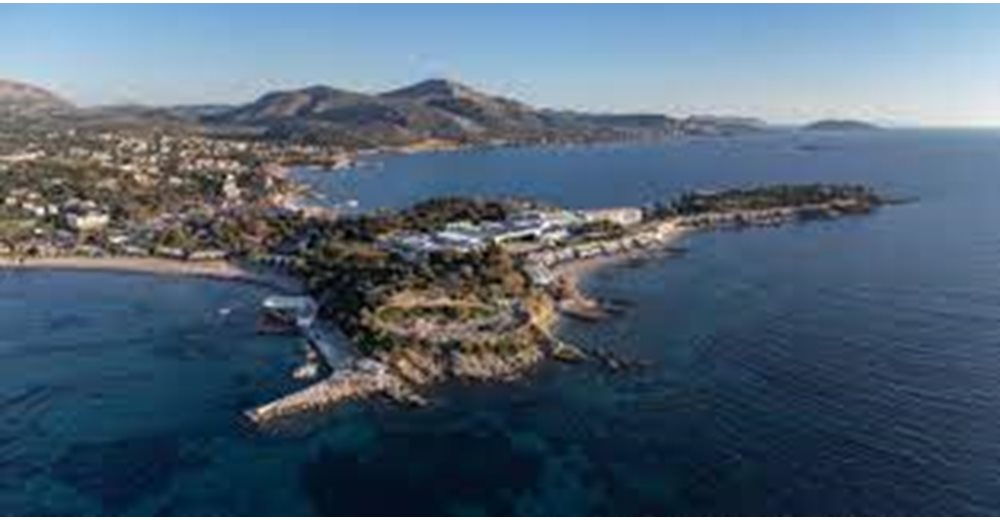 Στο σφυρί το άλλοτε "ακριβότερο ακίνητο της χώρας" στο Λαγονήσι του ζεύγους Τίγκα