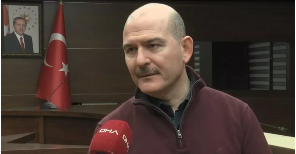 Τρόμος στο κόμμα του Ερντογάν: Φοβούνται ότι ο Σοϊλού &quot;παγίδευσε&quot; τα τηλέφωνα στελεχών