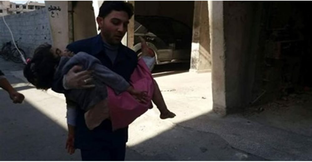 Βρετανός ΥΠΑΜ: &quot;Έγκλημα πολέμου&quot; η επίθεση με χημικά στη Συρία