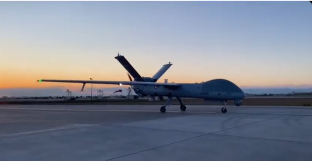 Ο Ερντογάν μπλόκαρε το Twitter και ύστερα έστειλε drone να βοηθήσουν στον εντοπισμό εγκλωβισμένων