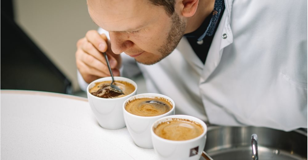 &quot;Βασίλισσα&quot; του καφέ η Nestlé στην Ελλάδα με 60% - Επενδύει 1 δισ. στη βιωσιμότητα