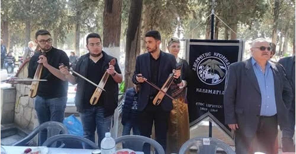 Θεσσαλονίκη: Με λύρες, νταούλια και ποντιακούς χορούς αναβίωσε το Ταφικό Έθιμο στα Κοιμητήρια Καλαμαριάς