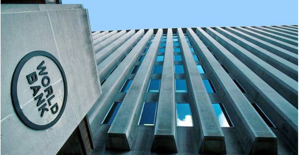 "Καμπανάκι" από την Παγκόσμια Τράπεζα: Κίνδυνος το Μεσανατολικό να εκτοξεύσει πετρέλαιο και πληθωρισμό