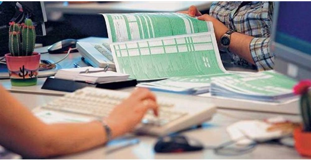 Όλοι όσοι είναι υποχρεωμένοι να υποβάλλουν φορολογική δήλωση