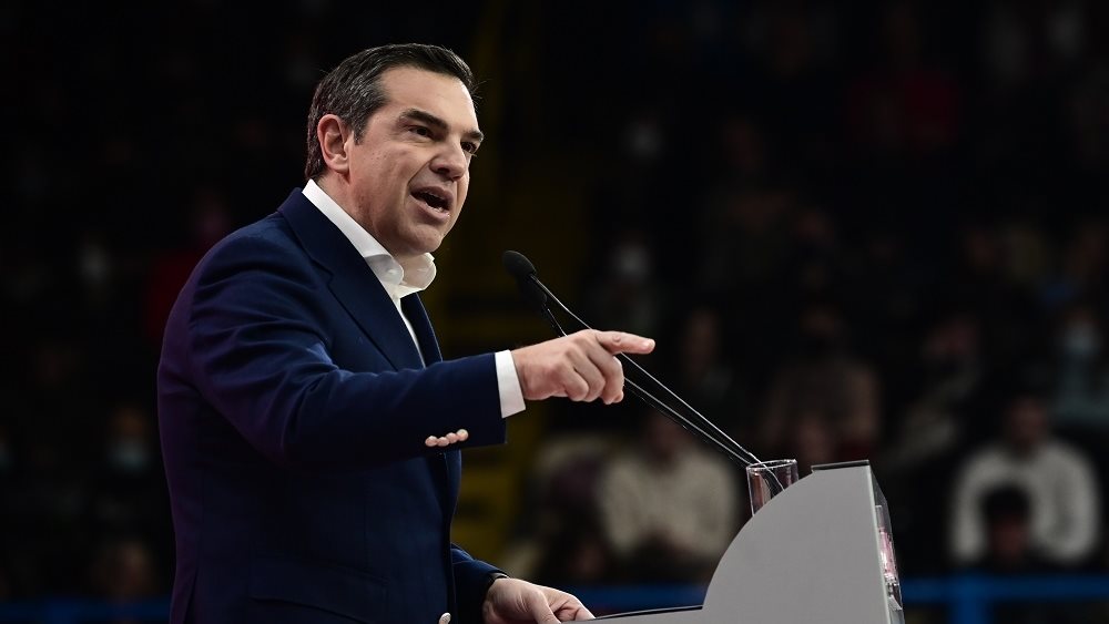 Ανησυχία και αντεπίθεση από ΣΥΡΙΖΑ: Η δημοσκοπική καθήλωση και η αντι-πολιτική ψήφος