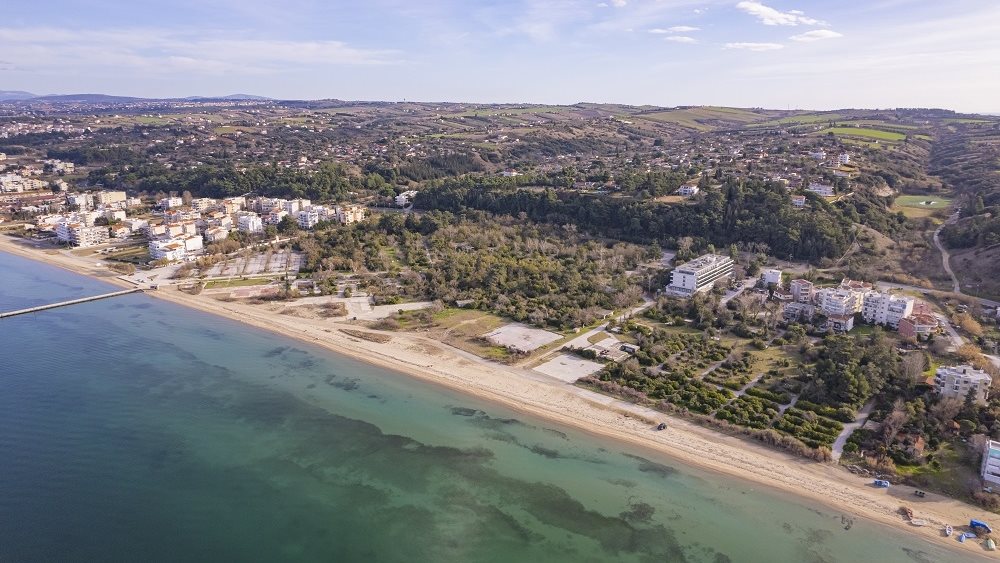 ΤΑΙΠΕΔ: Τρεις ενδιαφερόμενοι για την αξιοποίηση του ακινήτου «Ακτή και Camping Αγίας Τριάδας»