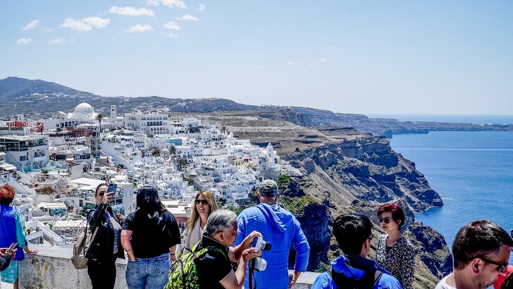 ΤτΕ: Αύξηση 7,9% στις ταξιδιωτικές εισπράξεις τον Σεπτέμβριο- Έφτασαν τα 30,3 εκατ οι τουρίστες στο 9μηνο