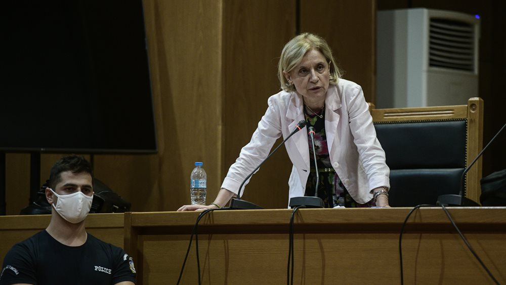 Δίκη Χρυσής Αυγής: &#39;Χάος&#39; με τα ελαφρυντικά από την Εισαγγελέα - Αλλαξε την πρότασή της