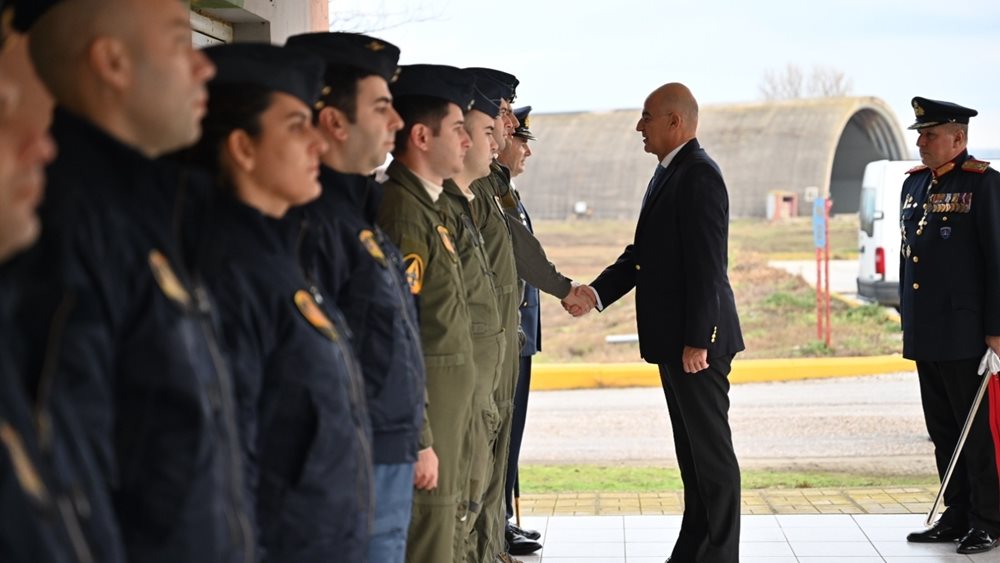 Ν. Δένδιας: Οι σκέψεις όλων μας βρίσκονται δίπλα στις γυναίκες και στους άνδρες των Ενόπλων Δυνάμεων