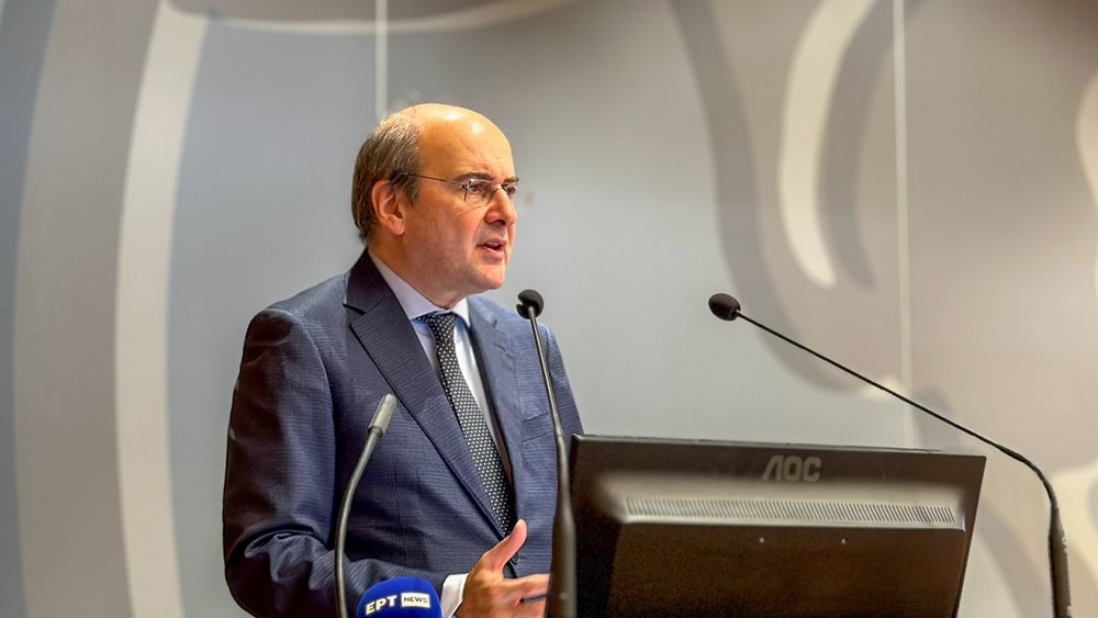 Κ. Χατζηδάκης: Η εκπαίδευση σε θέματα οικονομίας σύμμαχος των πολιτών στις επιλογές τους