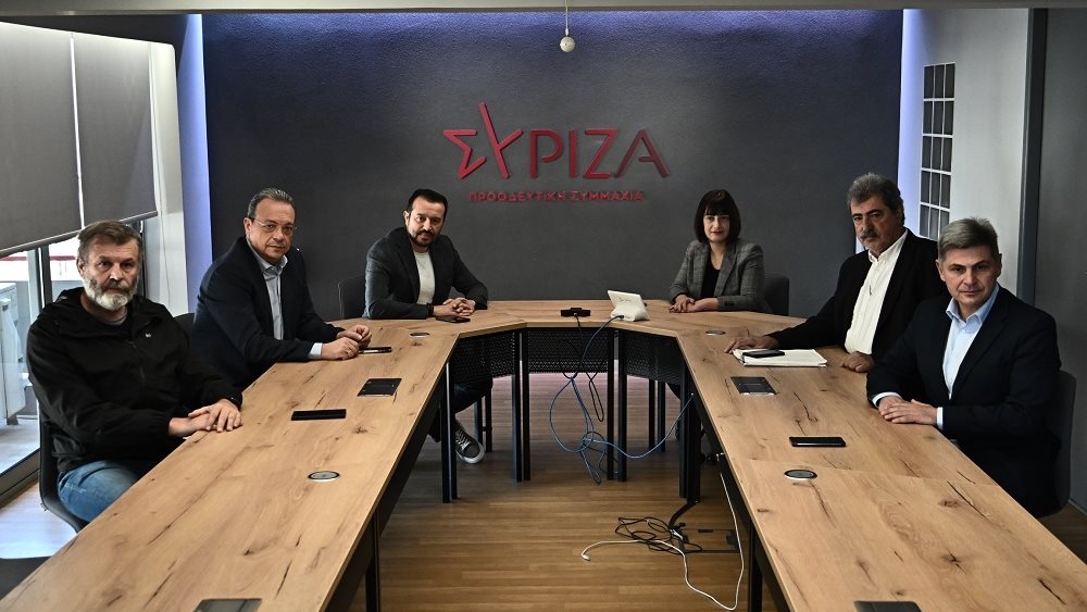 Συνάντηση Ρ. Σβίγκου με τους τέσσερις υποψήφιους και τον πρόεδρο της ΚΟ