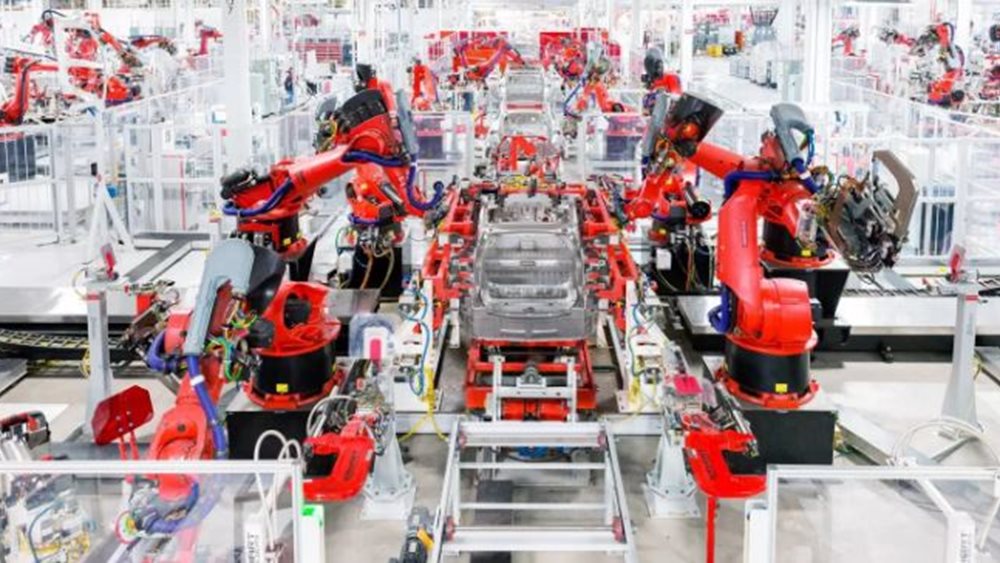 Νέα έκδοση του Model 3 με μεγαλύτερη αυτονομία μπαταρίας &quot;βγάζει&quot; η Tesla στην κινεζική αγορά