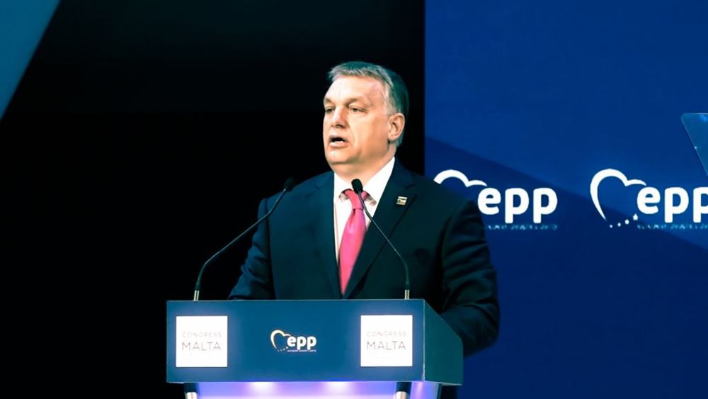 Η Ουγγαρία απαγόρευσε την αναγραφή της αλλαγής φύλου στα αστικά μητρώα