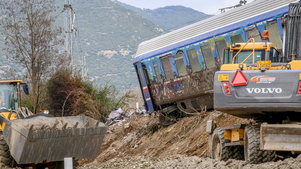 5823131