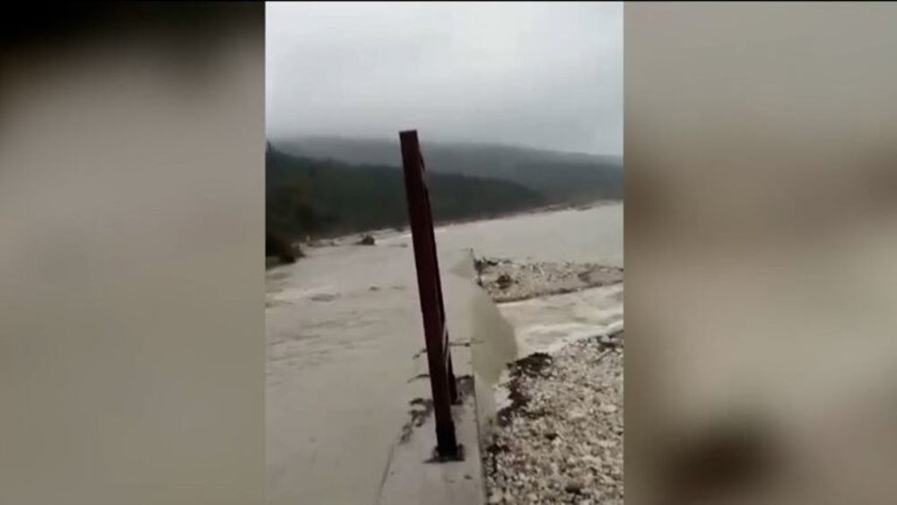 Κεφαλονιά: Μεγάλες καταστροφές από την κακοκαιρία - Ήχησε το 112