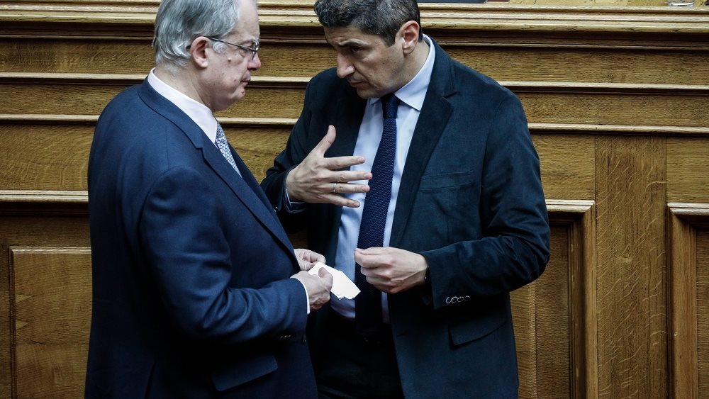 Βουλή: Ποινή αποκλεισμού δύο εβδομάδων επέβαλε ο Κ. Τασούλας στον Λ. Αυγενάκη