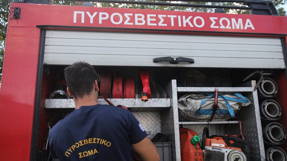 Πυρκαγιά σε δασική έκταση στον Λουτρόπυργο Νέας Περάμου