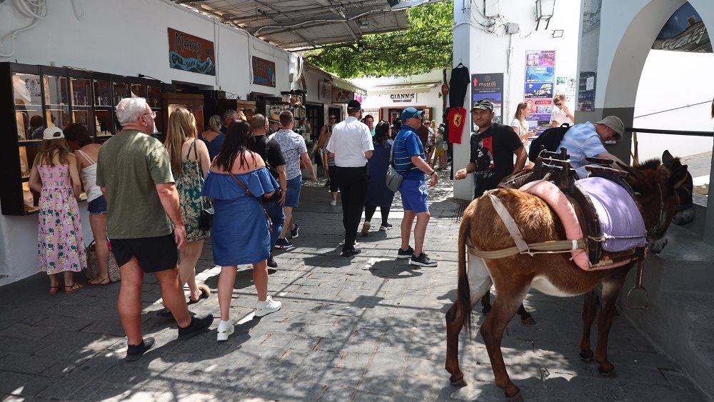 Ξενοδοχεία: Υψηλές πληρότητες τον Ιούνιο και εκτόξευση στις τιμές διανυκτέρευσης