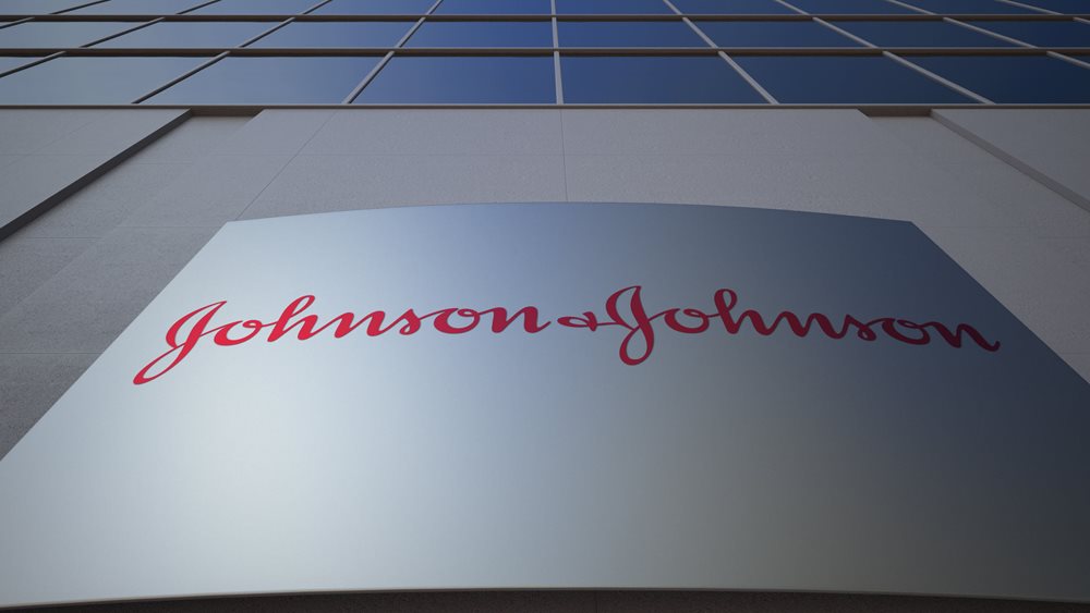 Johnson & Johnson: Better-than-expected earnings, lower revenues