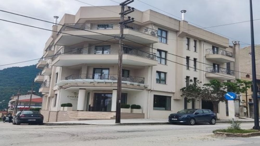 Σφυρί για 4στερο στη Φλώρινα – Ξανά στο "στόχαστρο" ξενοδοχειακές μονάδες σε Τήνο και Νάουσα
