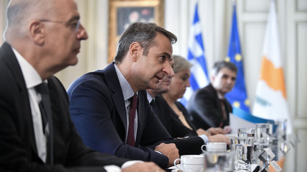Ντεμαράζ διπλωματικών κινήσεων της Αθήνας, με στόχο να… πονέσει ο Ερντογάν