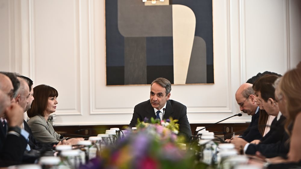 Συνάντηση Κ. Μητσοτάκη με πρυτάνεις: Δέσμη 11 παρεμβάσεων για την ασφάλεια στα ΑΕΙ